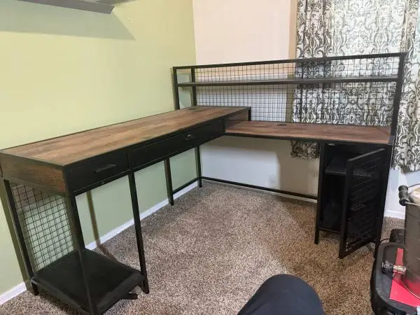 DESK