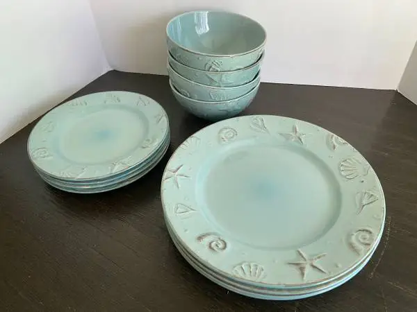 12-PC TEAL DINNERWARE SET FOR 4 DINNER PLATES LUNCH PLATES & BOWLS