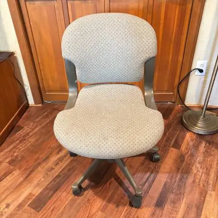 Gray Fabric Armless Office Chair on Wheels