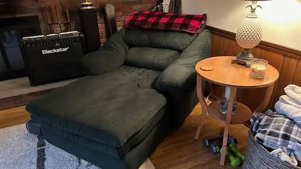 Chaise lounger