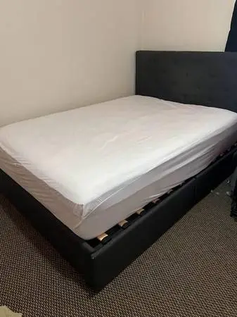 Full/double bed 225$ obo