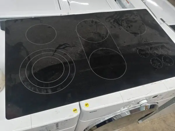 ★KitchenAid 36 glass-top cooktop