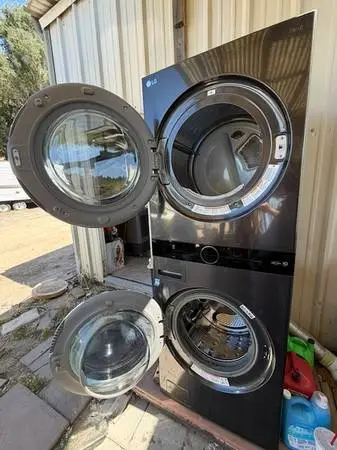 2022 LG ThinQ full size stack washer electric dryer, excellent cond,