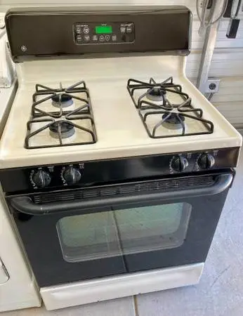 GE Natural Gas Range