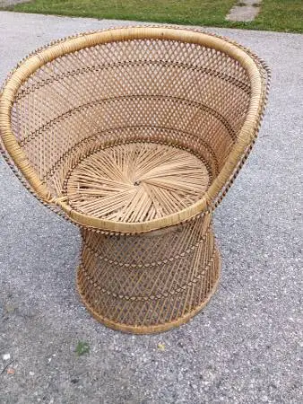 AS-IS 33.5 Vintage Woven Wicker Rattan Barrel Chair