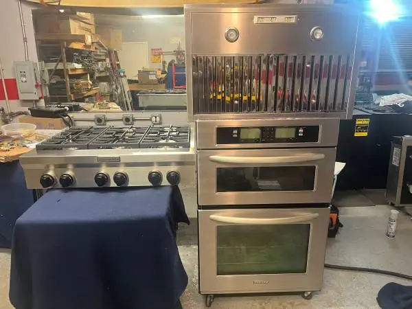 KitchenAid Set - 36” Rangetop, Hood and 30” Combo Oven / Microwave