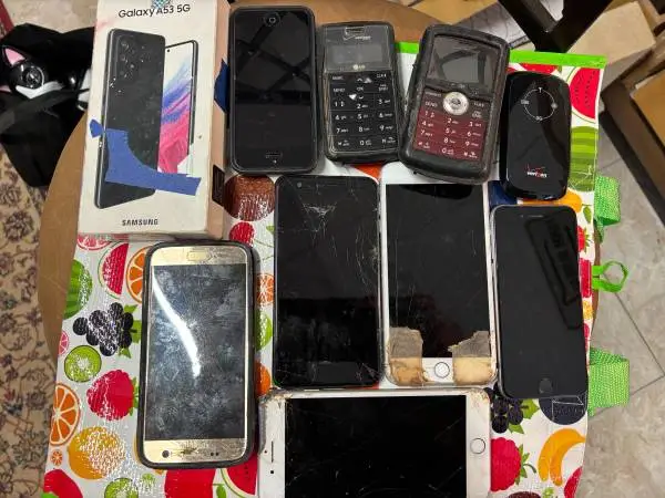 15  older used cell phones