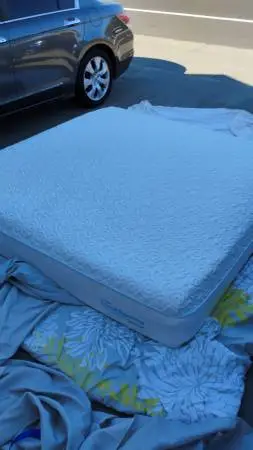 King Tempurpedic Memory Foam Mattress