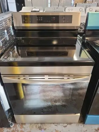Frigidaire Brand new Induction stove. Retail $2500
