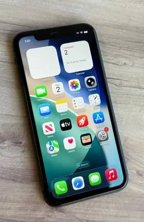iPhone 11 64gb Unlocked Excellent Condition All Carriers