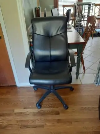 Swivel office chairs