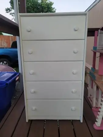 5 drawer dresser restored (fresh paint)