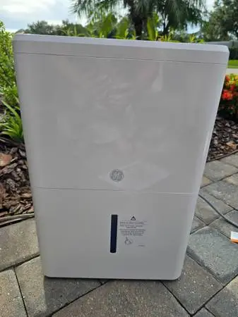 GE 22pint Dehumidifier