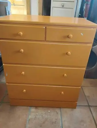 Dresser
