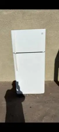 Free DeliveryFrigidaire top Freezer Refrigerator