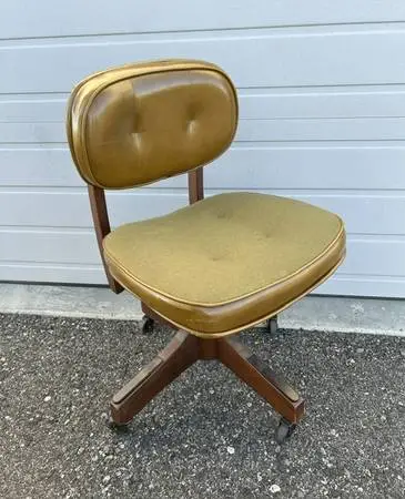 Rolling Office Chair (s) at Creative Bargains
