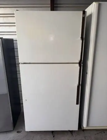 White Refrigerator And Freezer