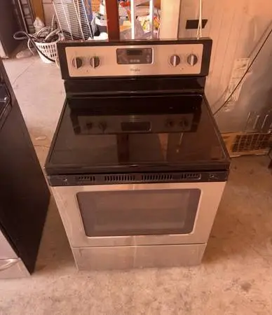 Stainless Steel Whirlpool Electric Flat Top Stove Oven Range