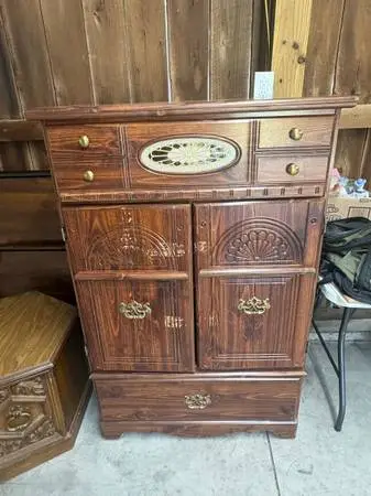 Chest drawers