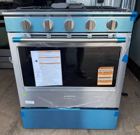 New / Open Box Maytag 30in Gas Range Convection + Air Fry — $995