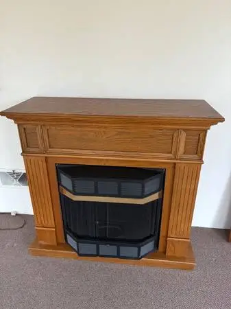 Wooden Mantel w/Pyromaster Electric Heater