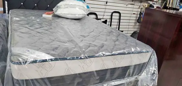 Twin mattress