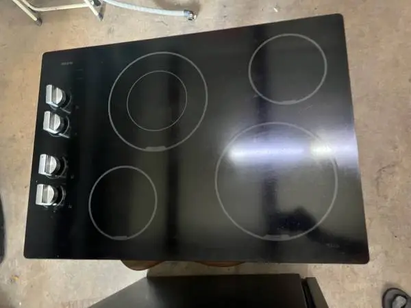 Stainless cooktop