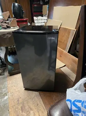 midia refrigerator