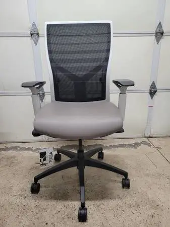 SitOnIt Torsa Fully Loaded Computer Desk Office Chair EXCELLENT SHAPE!