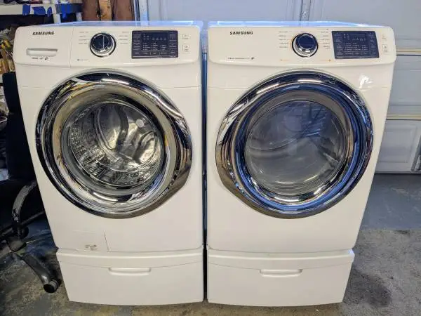 Samsung Washer GAS Dryer set. Would DELIVER