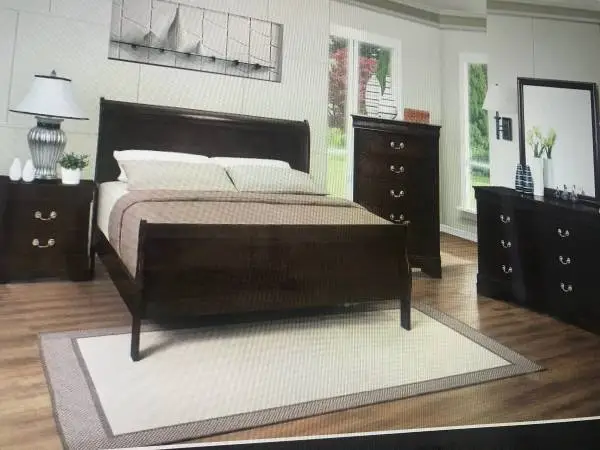 Queen Sleigh Bedroom set Sale