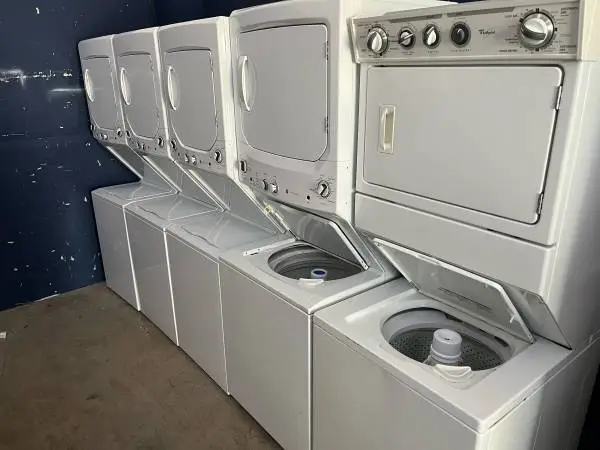 Stackable washer dryers
