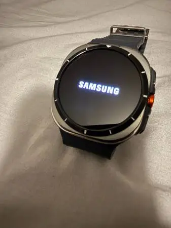 🔥 Samsung Galaxy Watch Ultra (2025) – Like New! 🔥