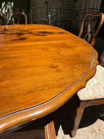 Thomasville Dining Table and Chairs