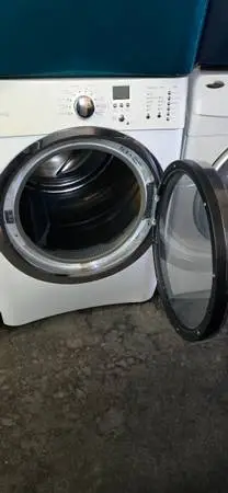 ELECTROLUX HEAVY DUTY STEAM GAS DRYER 3 MONTHS WARRANTY N DELIVERY
