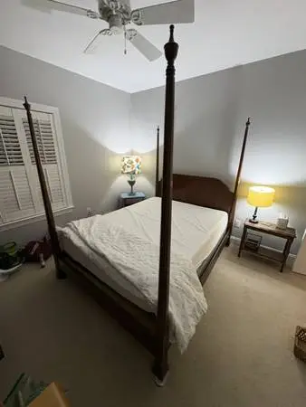 Queen Mahogany 4 Poster Bed Frame with Mattress & Box Spring