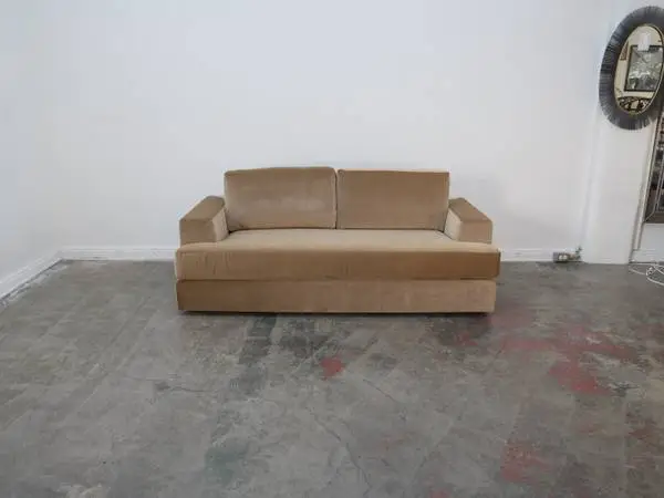 Lee Sofa in Fawn Velvet
