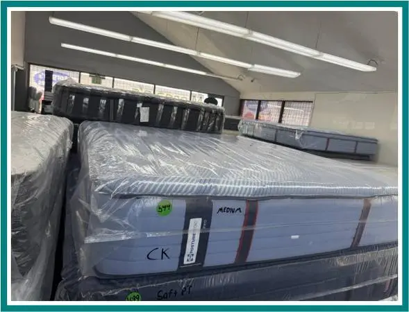 CALIFORNIA KING SIZE SEALY POSTUREPEDIC PRO MATTRESS & BOXES BED