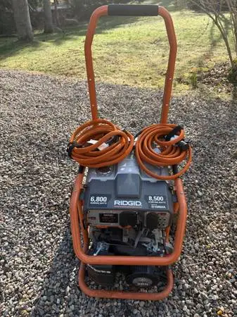 Yamaha / Ridgid 8500 watts Generator with 245 hours