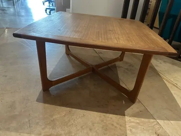 Scandinavian / Retro / vintage coffee table. Great design