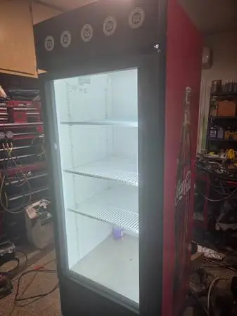 Coke True mfg 27 cubic feet glass door commercial merchandiser cooler