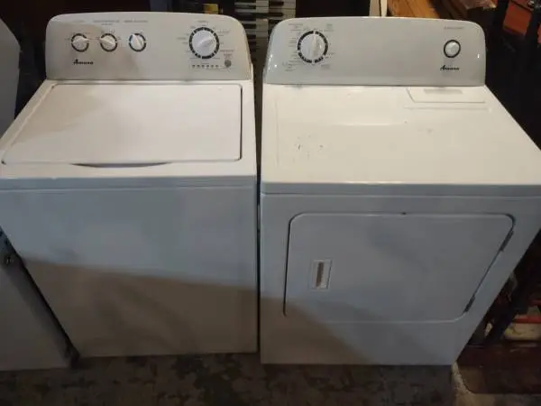 Amana Washer & Electric Dryer Set Works Great