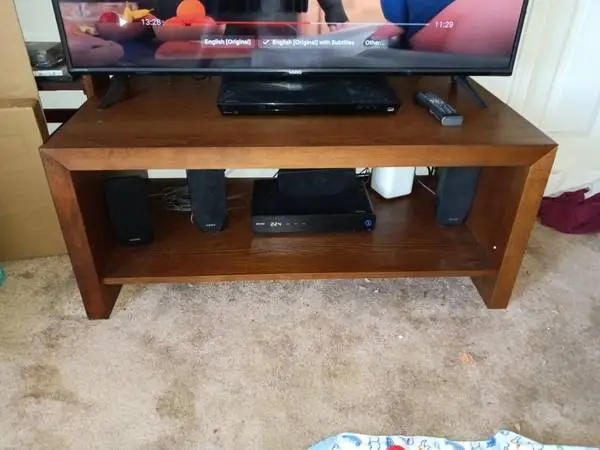 End table/tv stand