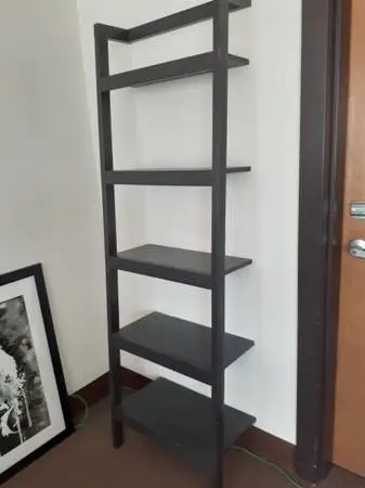 SAFAVIEH 5-Tier Leaning Etagere Bookcase, Bookshelf. Ladder shelf