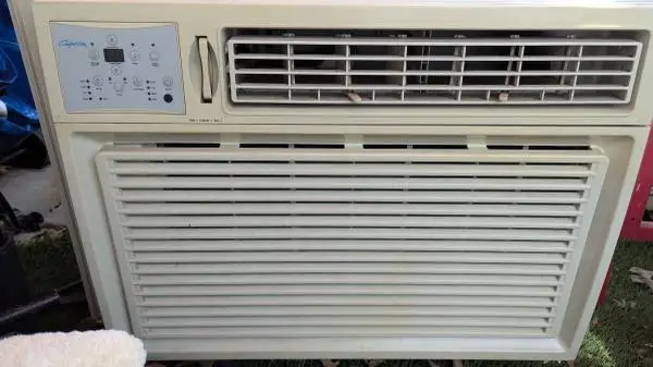 18,000 BTU Air Conditioner Window/Wall Ac and Heating Unit 208/230V