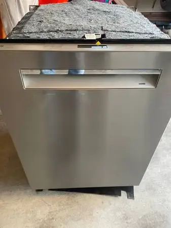 Bosch 800 series dishwasherNEW free delivery model  SHP78CM5N