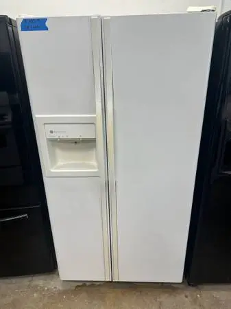 GE Profile Side By Side Refrigerator W Ice & Water 713-376-0356