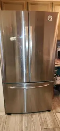 Samsung french door with water and ice maker
