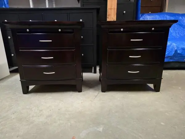 Set of 2 Dark Cherry Nightstands