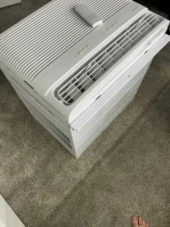 ***BRAND NEW Frigidaire 24000 BTU Window A/C Unit